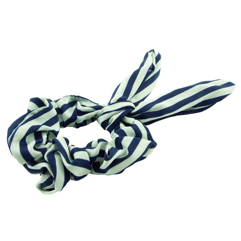 Scrunchie randig med kaninöron Scrunchie randig med kaninöron