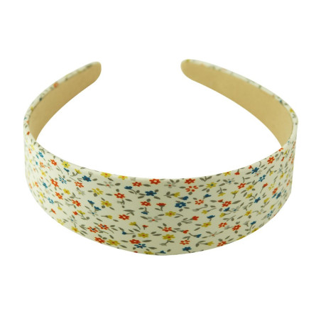 Diadem med färgrika blommor