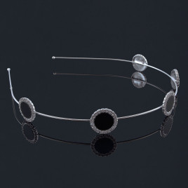 Metalldiadem runda plattor med strass silver